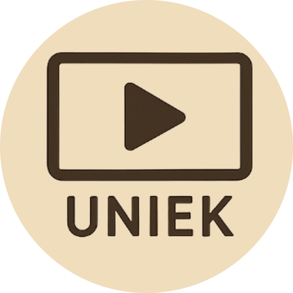 Persoonlijke uitvaartfotomontage met foto’s van overleden dierbare, zorgvuldig samengesteld en ondersteund door muziek.